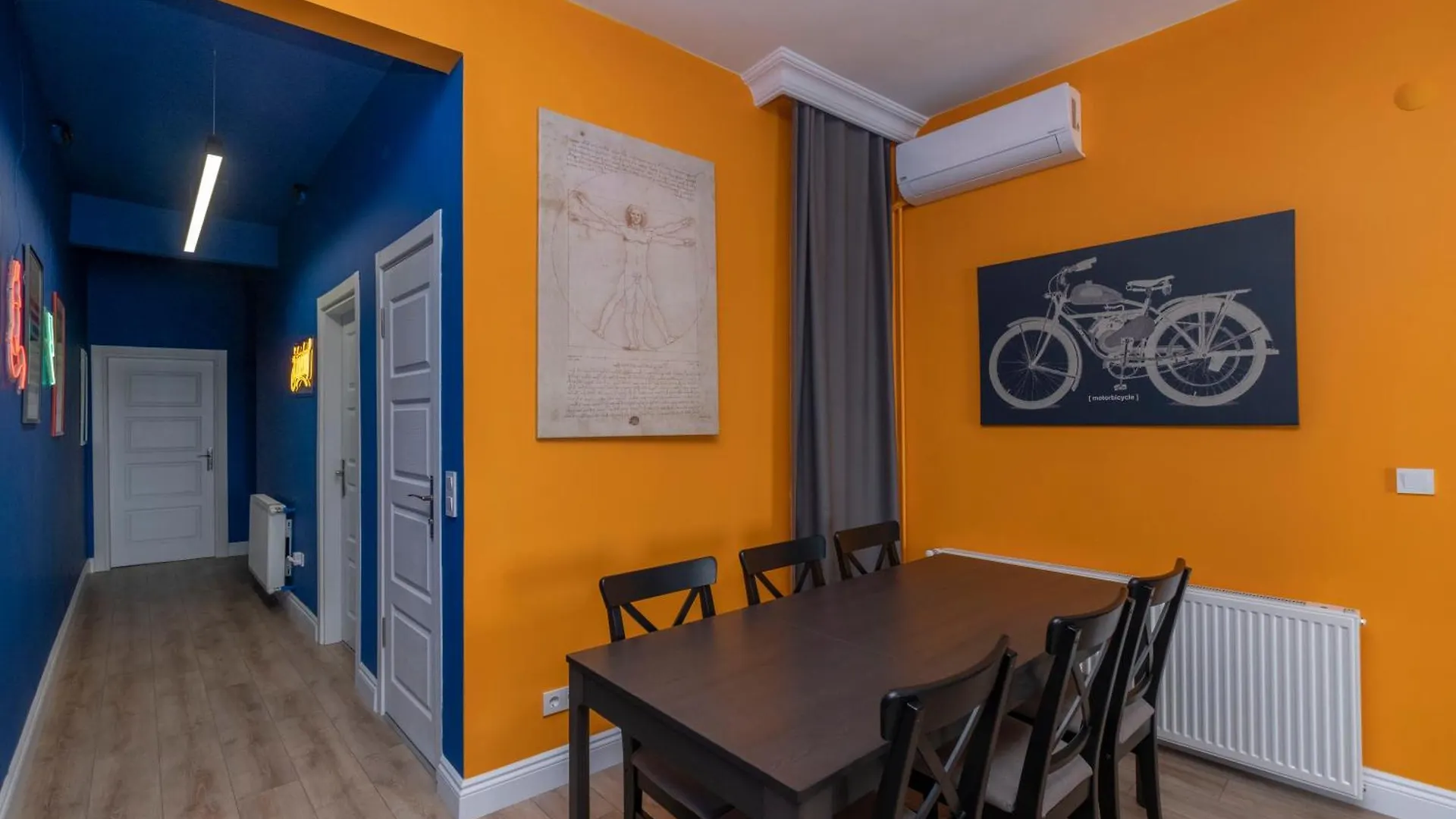 דירה איסטמבול Hip Waterfront Apt With A Striking View
